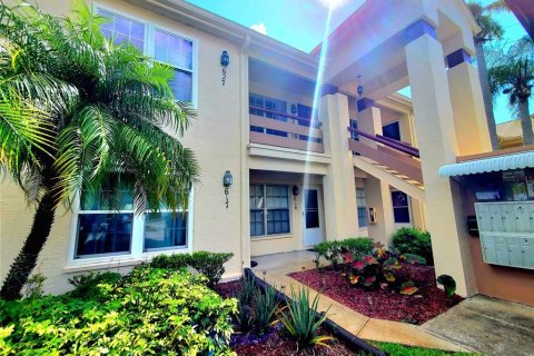 Condominio en venta en New Port Richey, Florida, 2 dormitorios, 85.93 m2 № 1872817 - foto 1