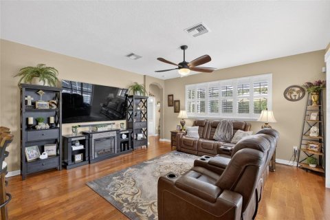 Villa ou maison à vendre à Tampa, Floride: 4 chambres, 210.7 m2 № 2155994 - photo 8