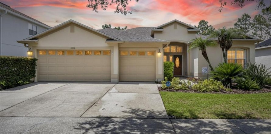 Villa ou maison à Tampa, Floride 4 chambres, 210.7 m2 № 2155994