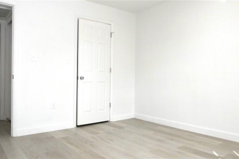 Appartement à louer à Dunedin, Floride: 1 chambre, 51.1 m2 № 2431719 - photo 5