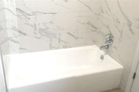 Appartement à louer à Dunedin, Floride: 1 chambre, 51.1 m2 № 2431719 - photo 9