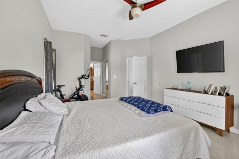 Купить виллу или дом в Уэстон, Флорида 4 спальни, 211.45м2, № 2035895 - фото 22