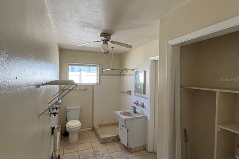 House in Seminole, Florida 4 bedrooms, 161.84 sq.m. № 2427650 - photo 8