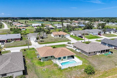 House in Rotonda, Florida 2 bedrooms, 122.35 sq.m. № 1740182 - photo 29