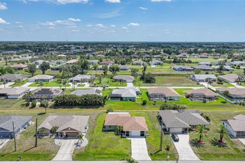 House in Rotonda, Florida 2 bedrooms, 122.35 sq.m. № 1740182 - photo 30