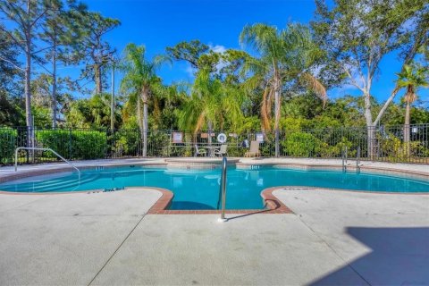 Touwnhouse à vendre à Sarasota, Floride: 3 chambres, 146.32 m2 № 2406546 - photo 30