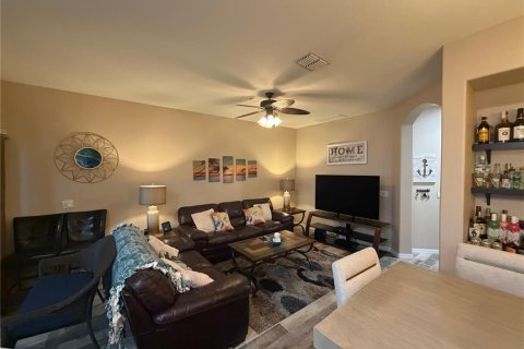 Touwnhouse à vendre à Sarasota, Floride: 3 chambres, 146.32 m2 № 2406546 - photo 7
