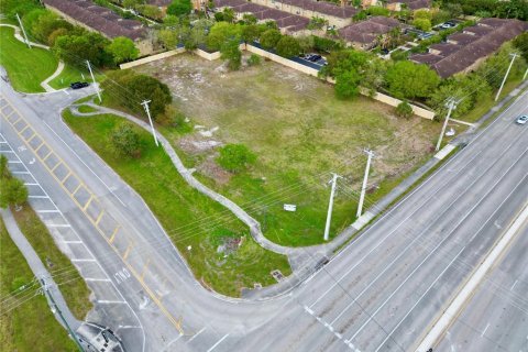 Terreno en venta en Fort Lauderdale, Florida № 1549213 - foto 4