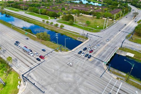 Terreno en venta en Fort Lauderdale, Florida № 1549213 - foto 5