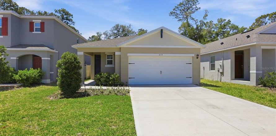 House in DeLand, Florida 3 bedrooms, 150.22 sq.m. № 2376608