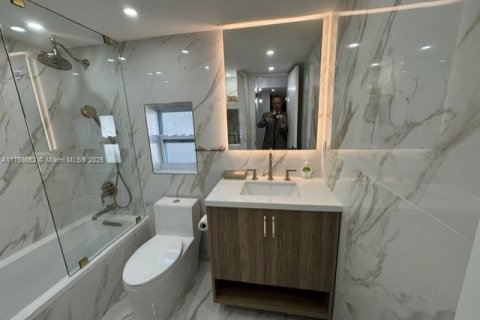 Copropriété à vendre à Miami Beach, Floride: 1 chambre, 84.54 m2 № 1985335 - photo 4