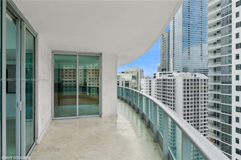 Copropriété à vendre à Miami, Floride: 2 chambres, 142.05 m2 № 1942118 - photo 4