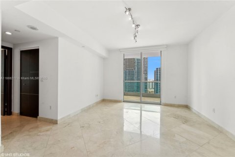 Copropriété à vendre à Miami, Floride: 2 chambres, 142.05 m2 № 1942118 - photo 29
