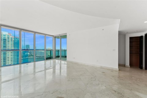 Copropriété à vendre à Miami, Floride: 2 chambres, 142.05 m2 № 1942118 - photo 21