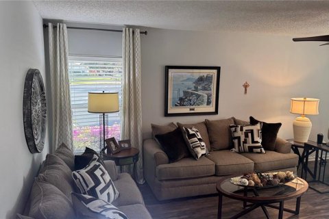 Condo in Bradenton, Florida, 2 bedrooms  № 2093231 - photo 19
