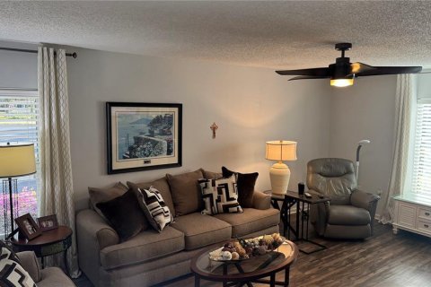 Condo in Bradenton, Florida, 2 bedrooms  № 2093231 - photo 18