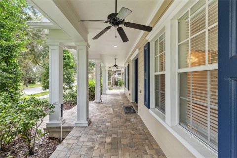 House in Fish Hawk, Florida 4 bedrooms, 376.44 sq.m. № 1907299 - photo 3