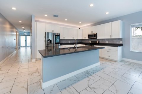 Villa ou maison à louer à Oakland Park, Floride: 3 chambres, 194.44 m2 № 1969691 - photo 14