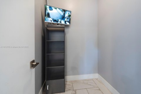 Villa ou maison à louer à Oakland Park, Floride: 3 chambres, 194.44 m2 № 1969691 - photo 28