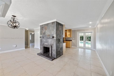 House in Pompano Beach, Florida 3 bedrooms, 171.13 sq.m. № 1730915 - photo 3