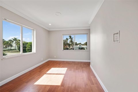House in Pompano Beach, Florida 3 bedrooms, 171.13 sq.m. № 1730915 - photo 21