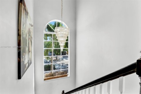 Купить виллу или дом в Майами, Флорида 3 спальни, 177.72м2, № 2052112 - фото 25