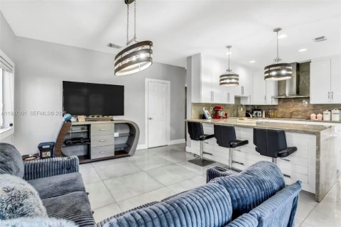 Купить виллу или дом в Майами, Флорида 3 спальни, 177.72м2, № 2052112 - фото 15