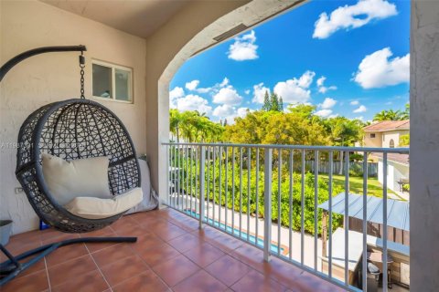 Купить виллу или дом в Майами, Флорида 3 спальни, 177.72м2, № 2052112 - фото 29