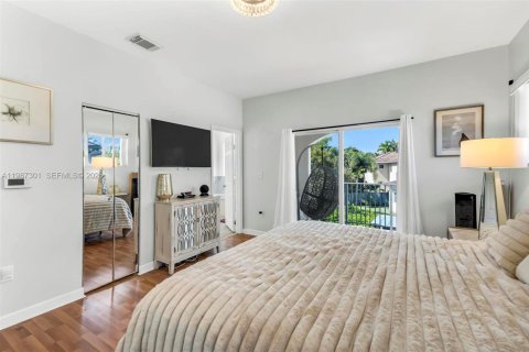 Купить виллу или дом в Майами, Флорида 3 спальни, 177.72м2, № 2052112 - фото 28