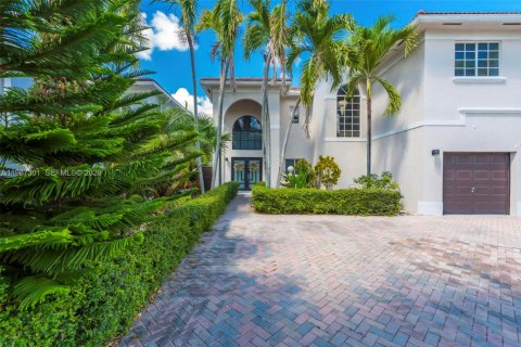 Купить виллу или дом в Майами, Флорида 3 спальни, 177.72м2, № 2052112 - фото 4