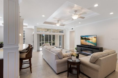 Condo in University Park, Florida, 2 bedrooms  № 1680389 - photo 4