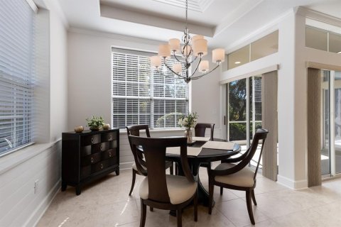 Condo in University Park, Florida, 2 bedrooms  № 1680389 - photo 13