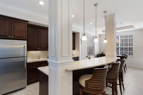 Condo in University Park, Florida, 2 bedrooms  № 1680389 - photo 9