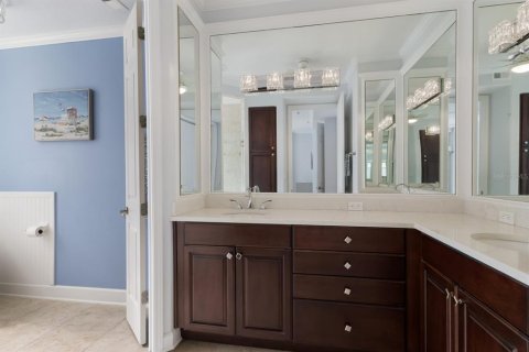 Condo in University Park, Florida, 2 bedrooms  № 1680389 - photo 19