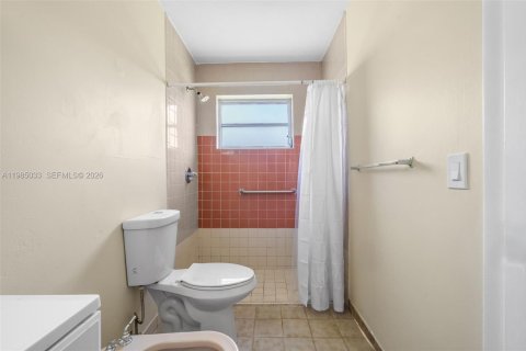 Снять в аренду виллу или дом в Уэст -Майами, Флорида 3 спальни, 148.09м2, № 2050854 - фото 23