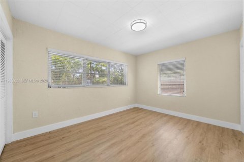 Снять в аренду виллу или дом в Уэст -Майами, Флорида 3 спальни, 148.09м2, № 2050854 - фото 28