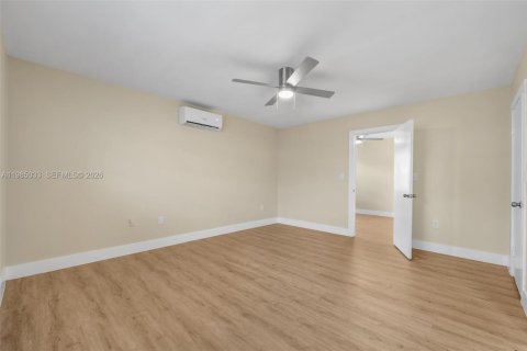 Снять в аренду виллу или дом в Уэст -Майами, Флорида 3 спальни, 148.09м2, № 2050854 - фото 21