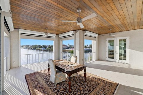 Villa ou maison à vendre à Punta Gorda, Floride: 3 chambres, 408.12 m2 № 2227024 - photo 3