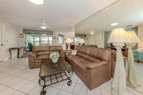 Casa en venta en Venice, Florida, 2 dormitorios, 117.34 m2 № 1628800 - foto 15
