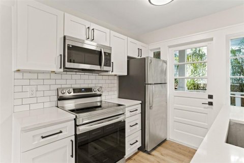 Appartement à louer à Saint Petersburg, Floride: 1 chambre, 60.39 m2 № 2408263 - photo 3