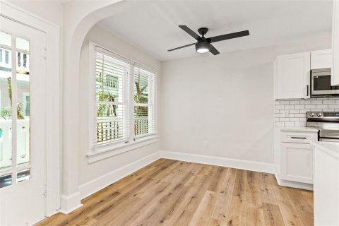 Appartement à louer à Saint Petersburg, Floride: 1 chambre, 60.39 m2 № 2408263 - photo 4