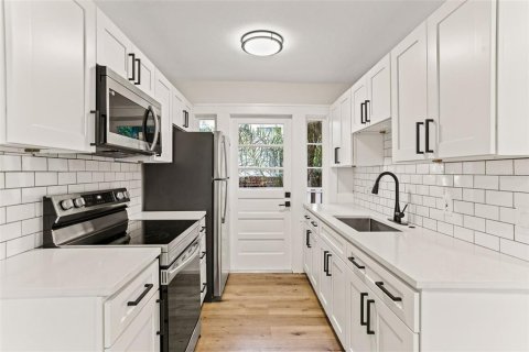 Appartement à Saint Petersburg, Floride 1 chambre, 60.39 m2 № 2408263