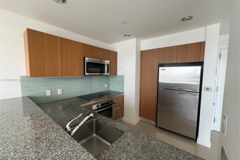 Condo in Miami, Florida  № 1710849 - photo 7