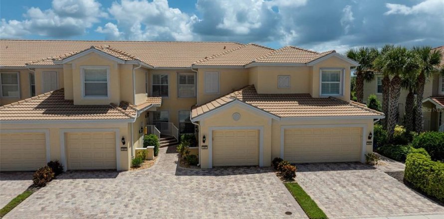 Condo in Sarasota, Florida, 2 bedrooms № 1887071