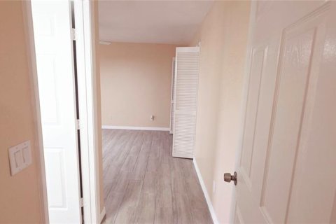 Casa en venta en Cape Coral, Florida, 3 dormitorios, 109.81 m2 № 1899457 - foto 22