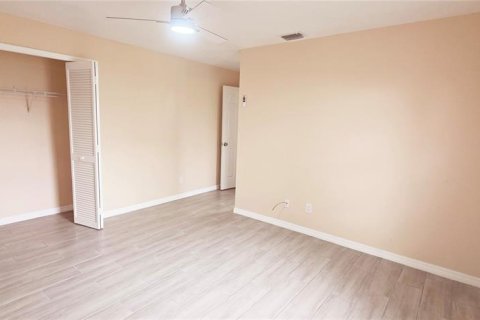 Casa en venta en Cape Coral, Florida, 3 dormitorios, 109.81 m2 № 1899457 - foto 25