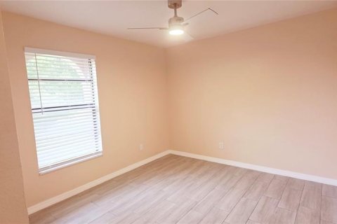 Casa en venta en Cape Coral, Florida, 3 dormitorios, 109.81 m2 № 1899457 - foto 10