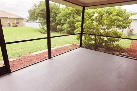 Casa en venta en Cape Coral, Florida, 3 dormitorios, 109.81 m2 № 1899457 - foto 29