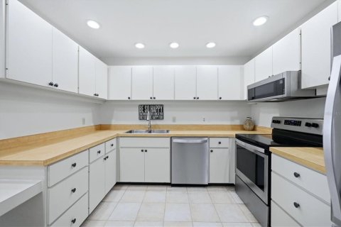 Copropriété à vendre à Longboat Key, Floride: 2 chambres, 116.78 m2 № 2406641 - photo 12