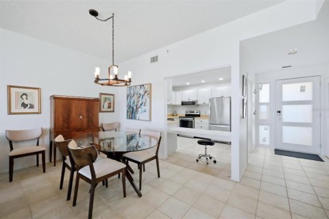 Copropriété à vendre à Longboat Key, Floride: 2 chambres, 116.78 m2 № 2406641 - photo 11